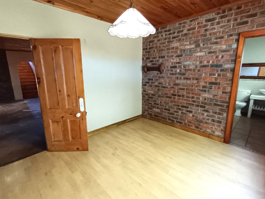 4 Bedroom Property for Sale in C Place Eastern Cape